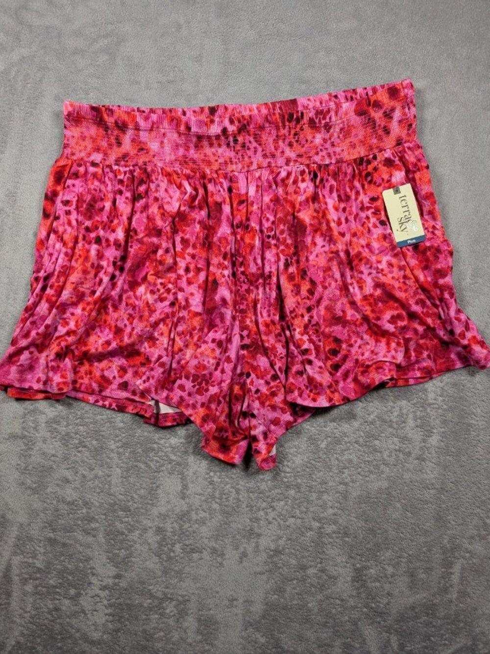 Terra & Sky Smocked Knit Shorts Womens Size 2X Pink Cheetah Print Elastic Waist